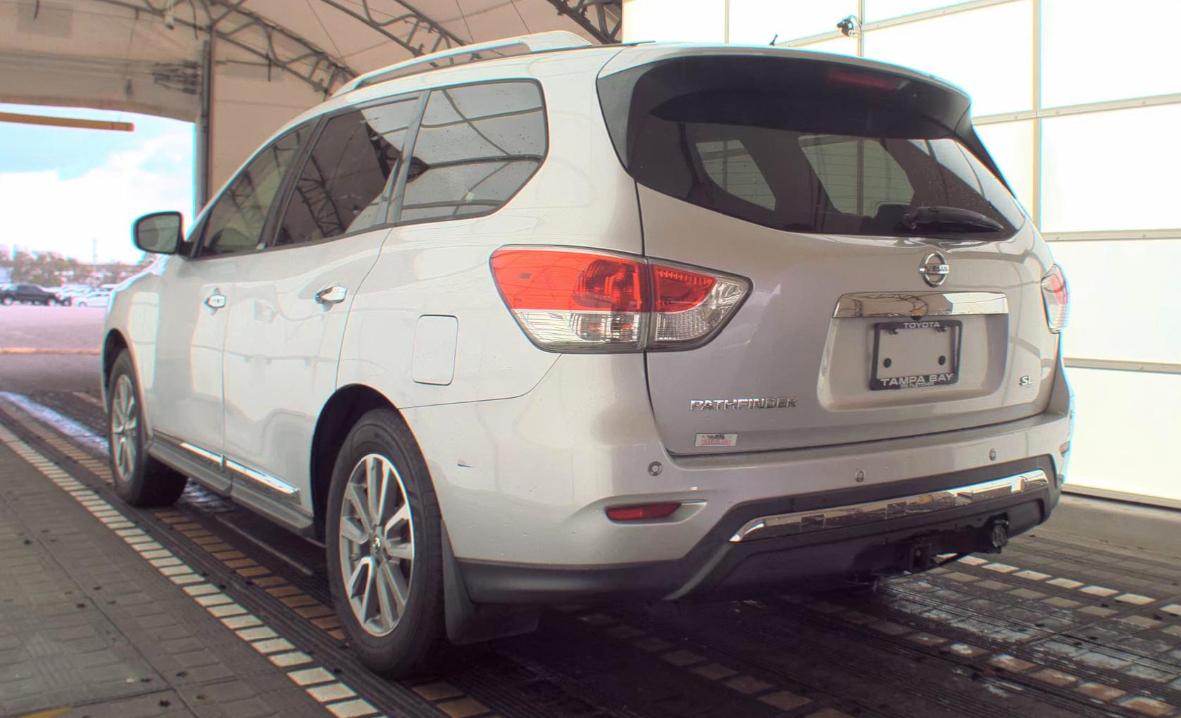 Nissan Pathfinder  2013