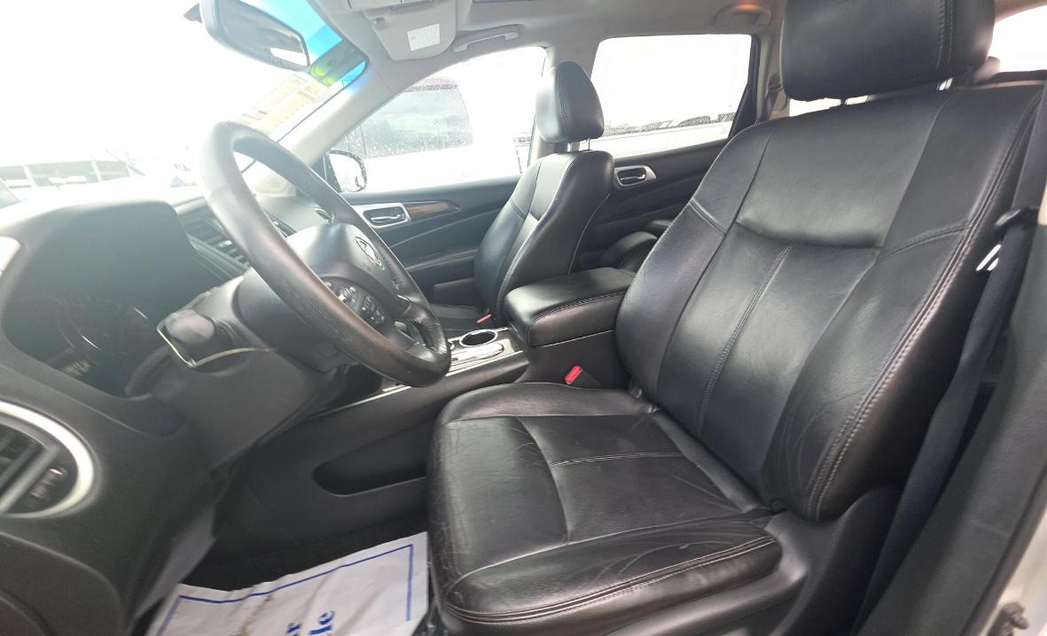 Nissan Pathfinder  2013