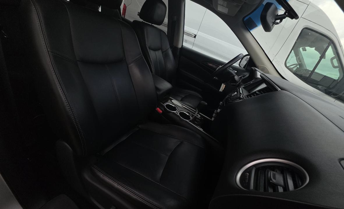 Nissan Pathfinder  2013