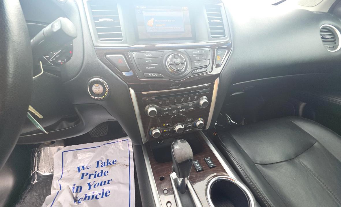 Nissan Pathfinder  2013