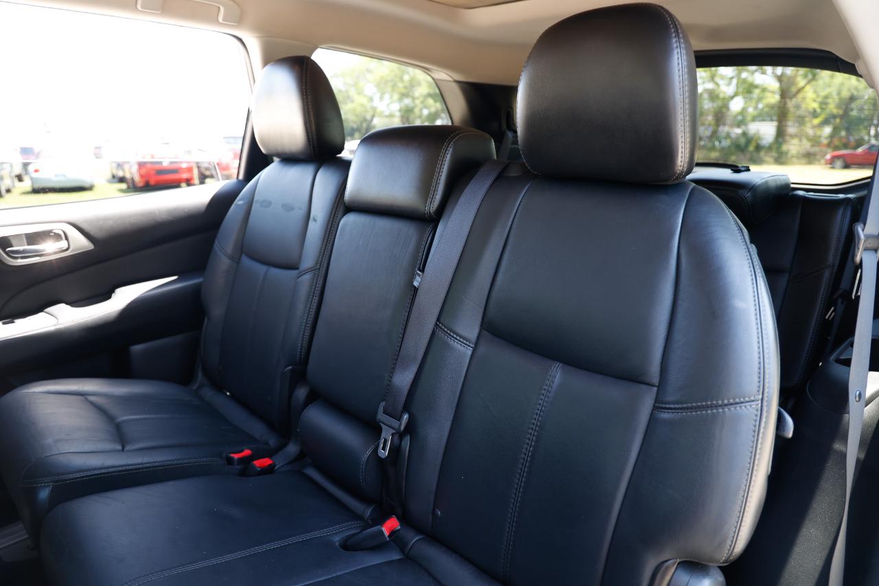 Nissan Pathfinder  2013