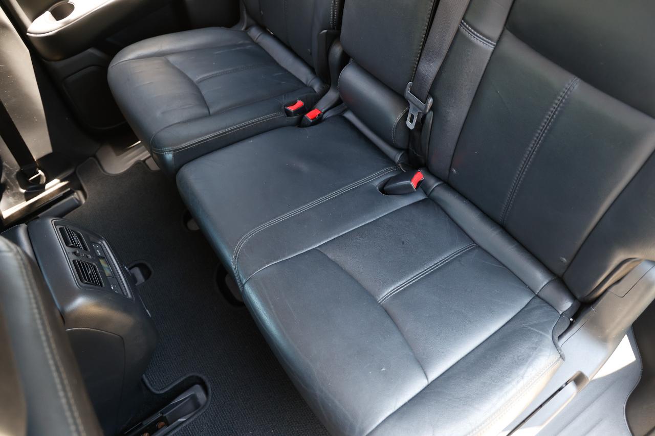 Nissan Pathfinder  2013