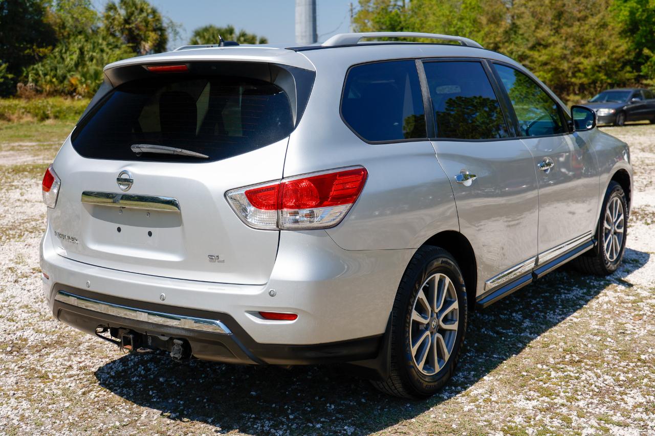 Nissan Pathfinder  2013