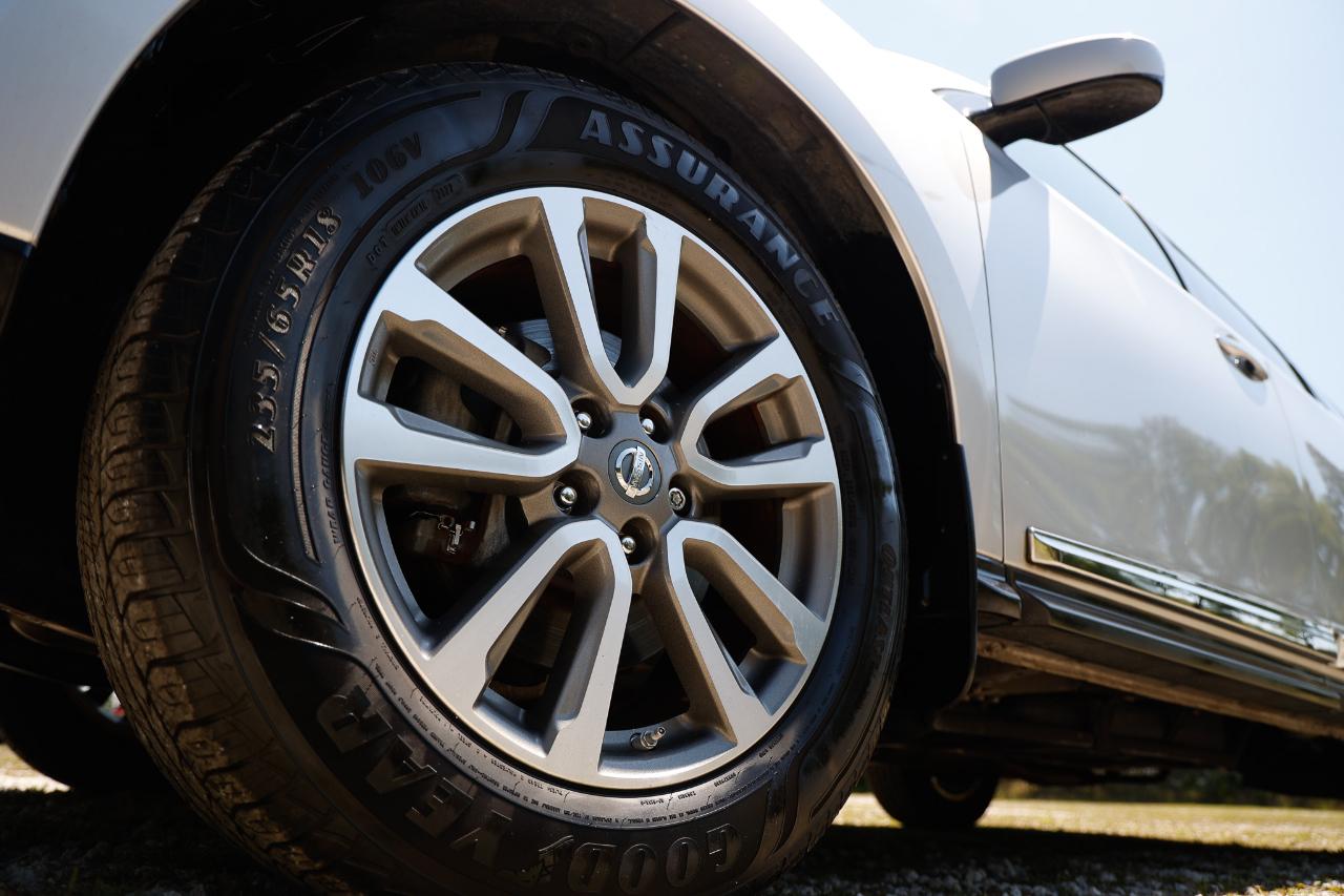 Nissan Pathfinder  2013