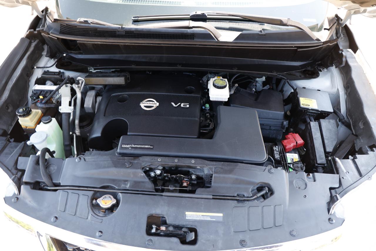 Nissan Pathfinder  2013