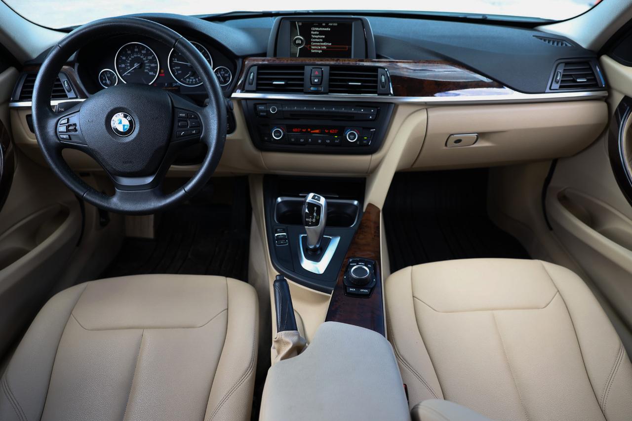 BMW 320i  2014