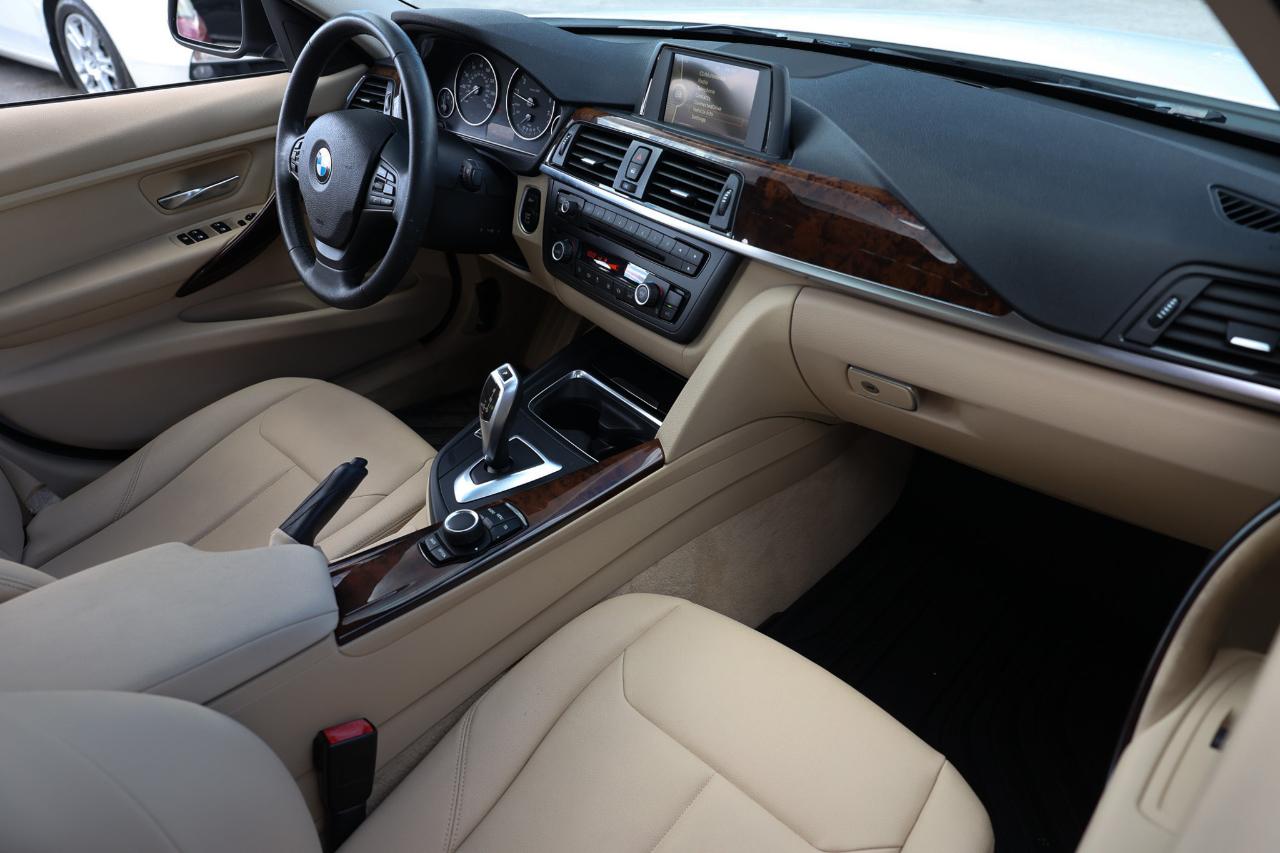 BMW 320i  2014