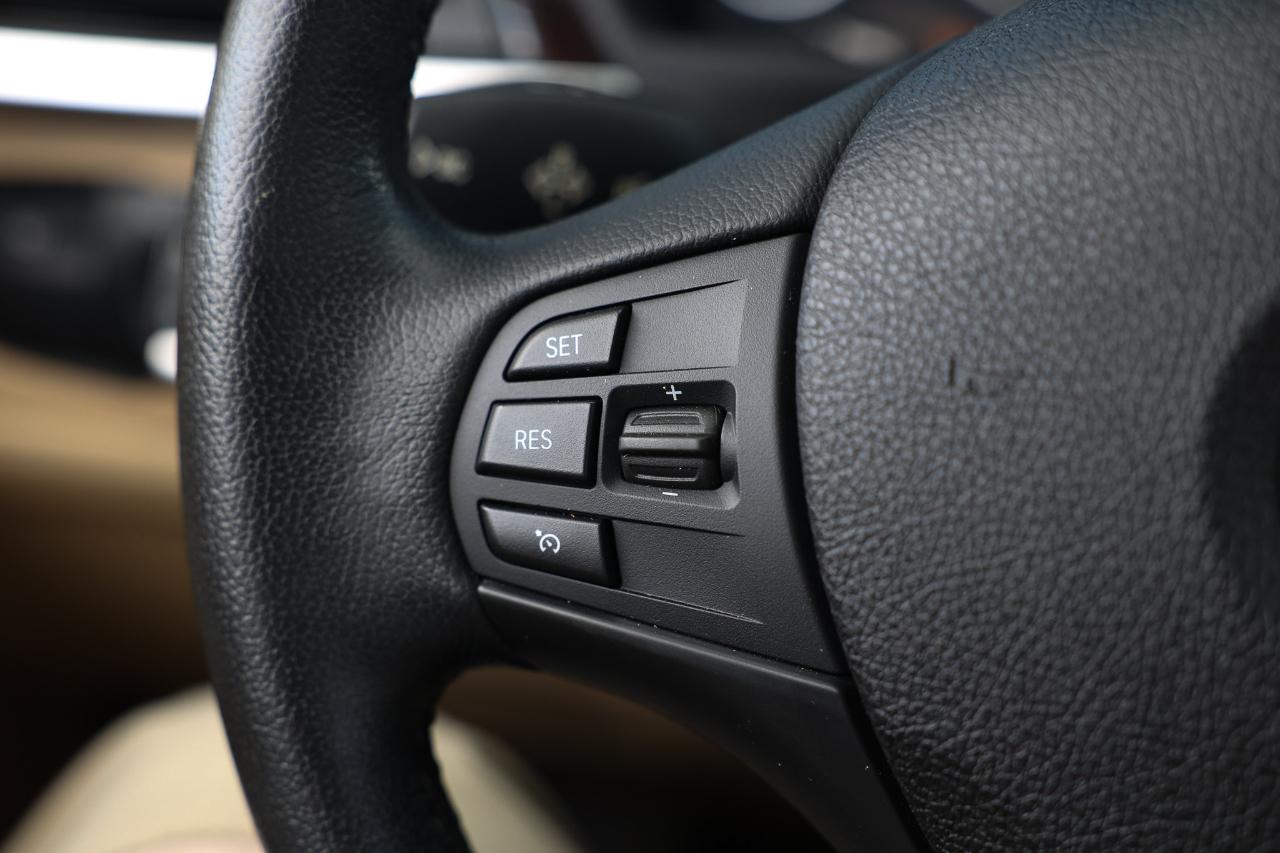 BMW 320i  2014