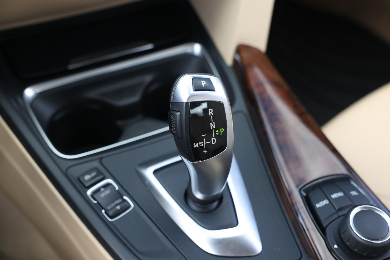 BMW 320i  2014