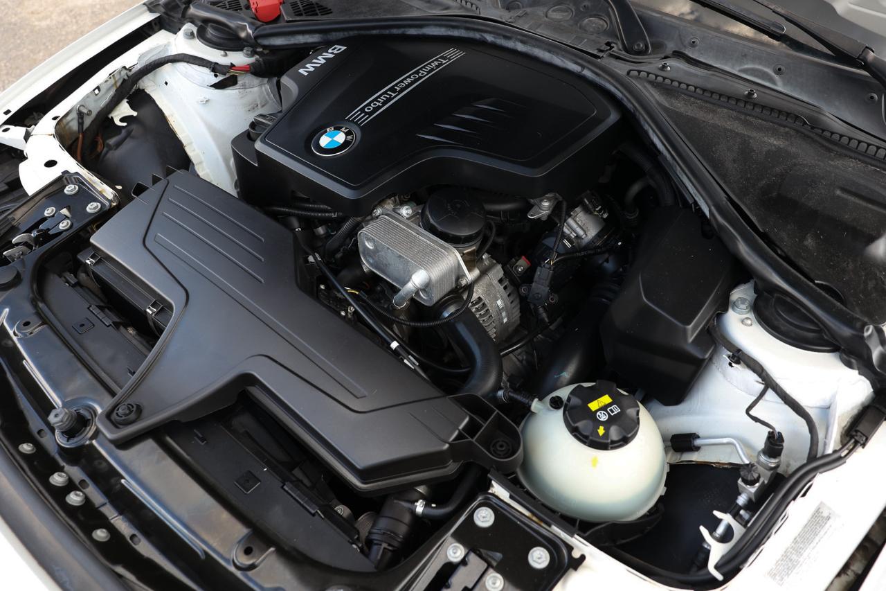 BMW 320i  2014