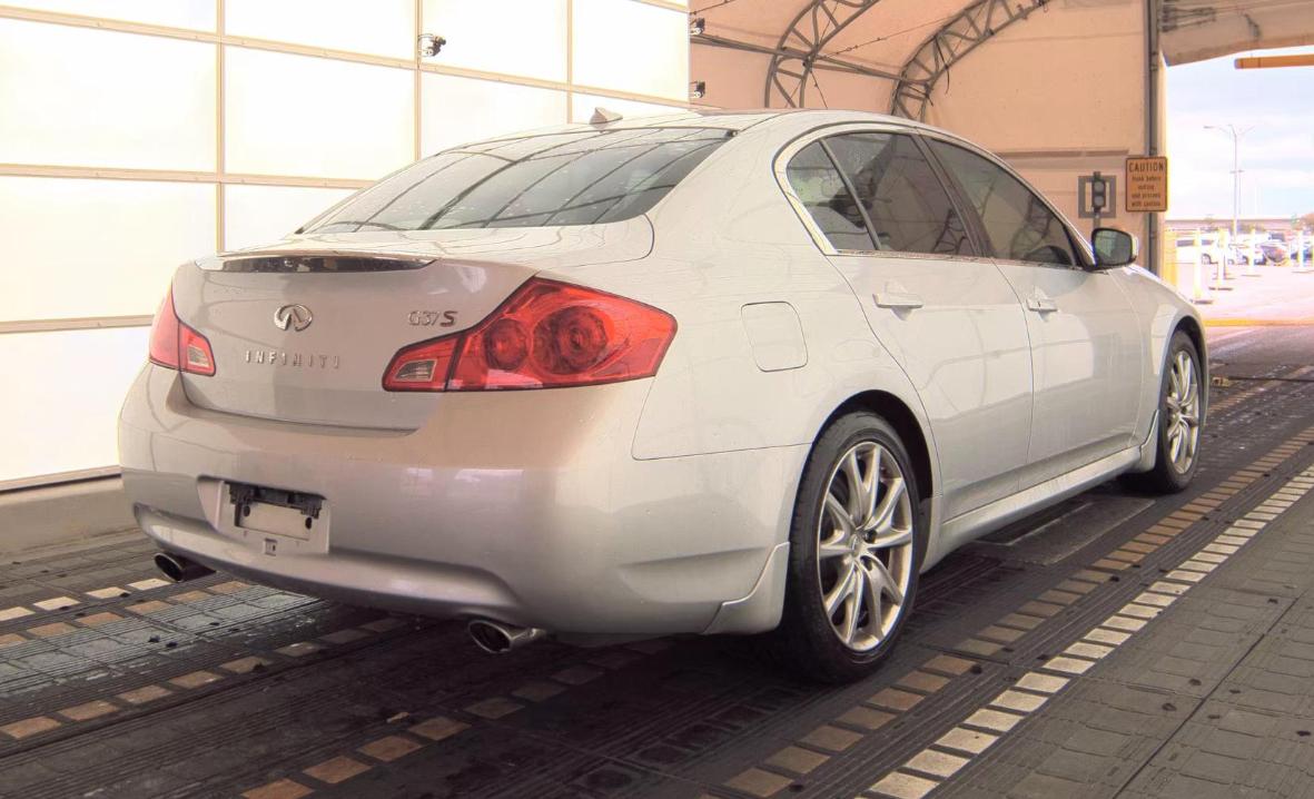 Infiniti G37 Sedan  2009