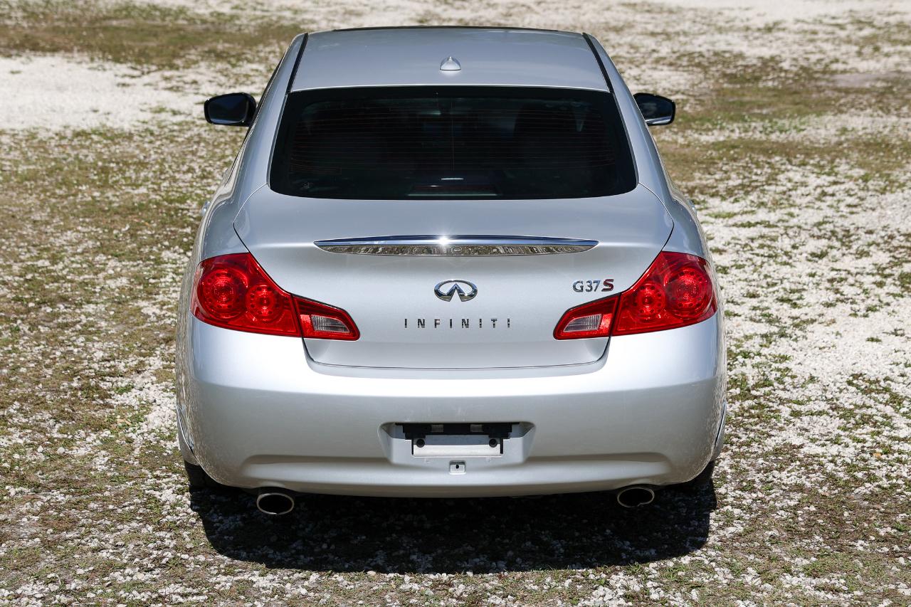 Infiniti G37 Sedan  2009