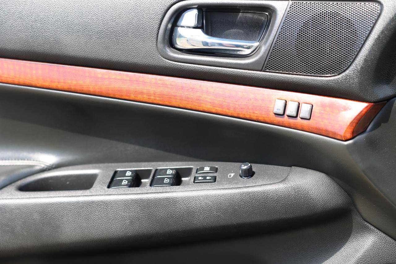 Infiniti G37 Sedan  2009