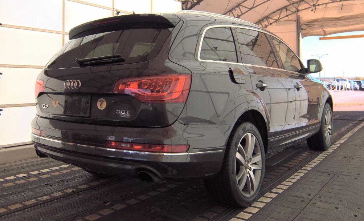 Audi Q7  2015