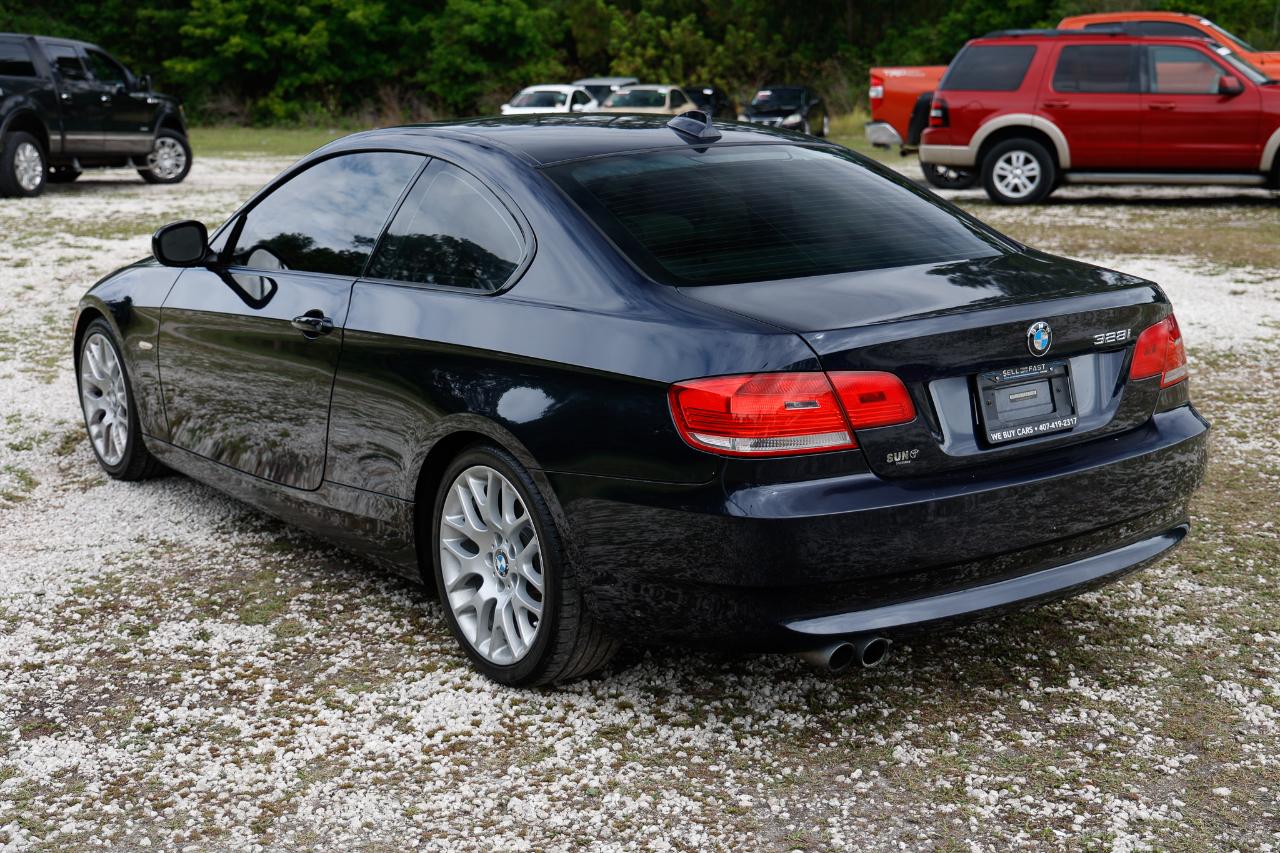 BMW 328i  2010
