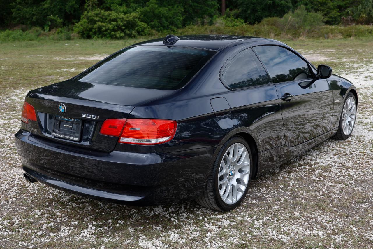 BMW 328i  2010