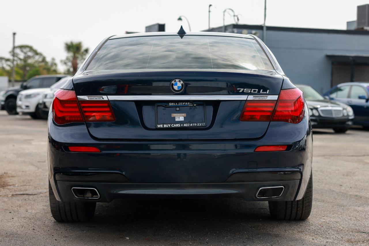 BMW 750Li  2014
