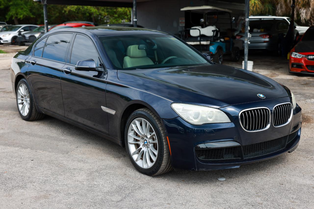 BMW 750Li  2014