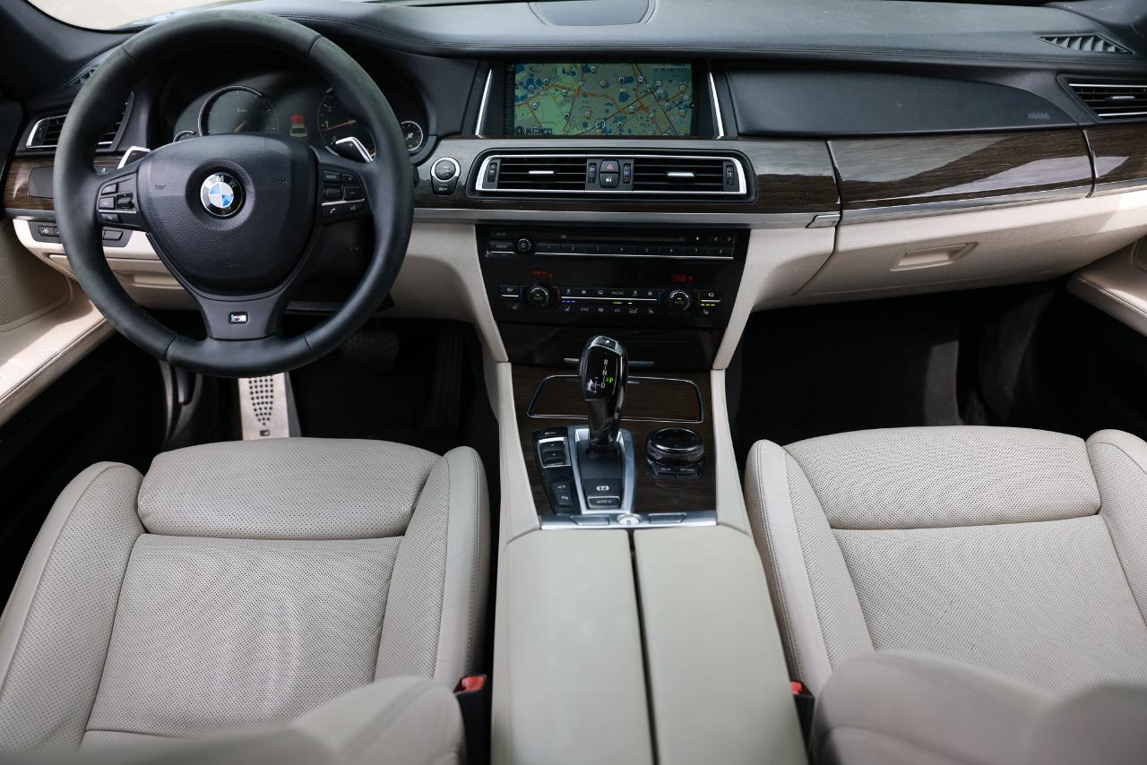BMW 750Li  2014