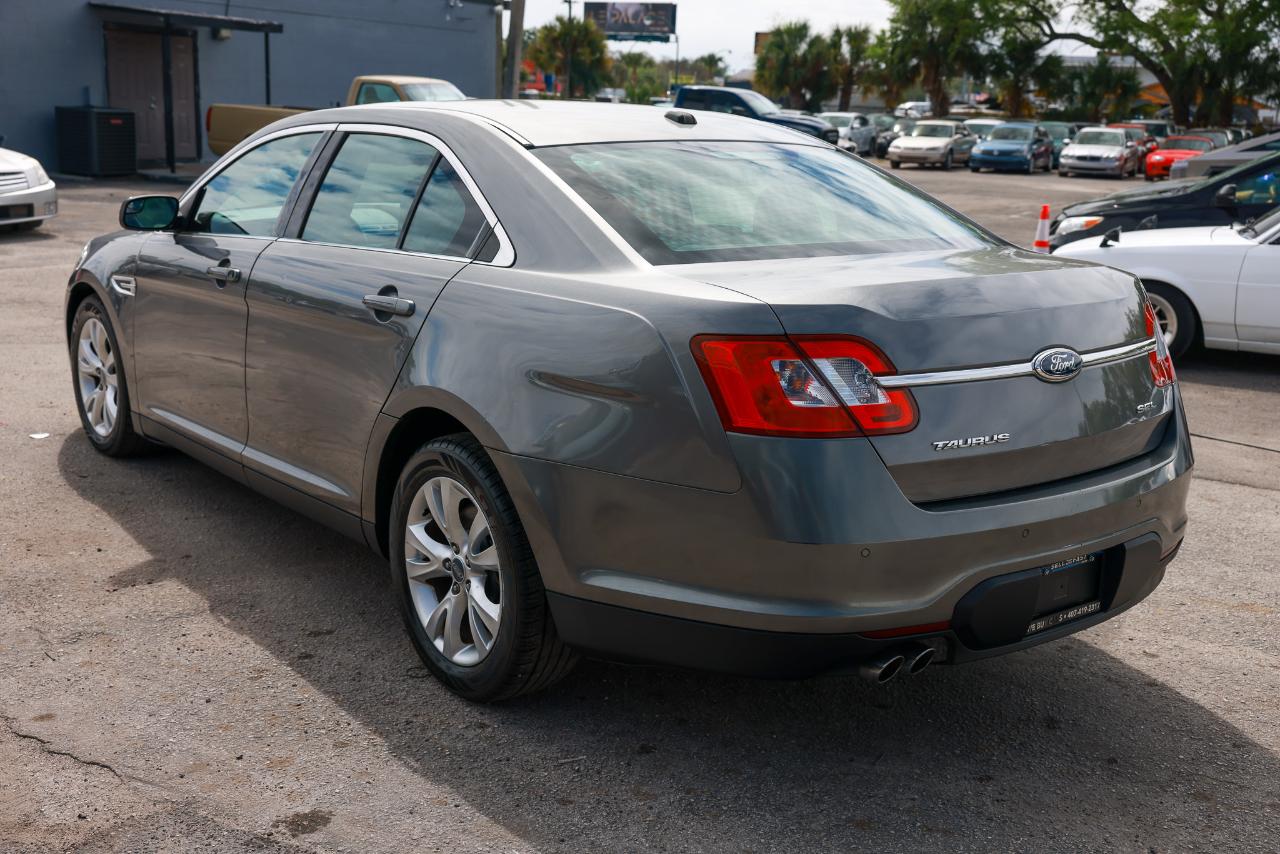 Ford Taurus  2012