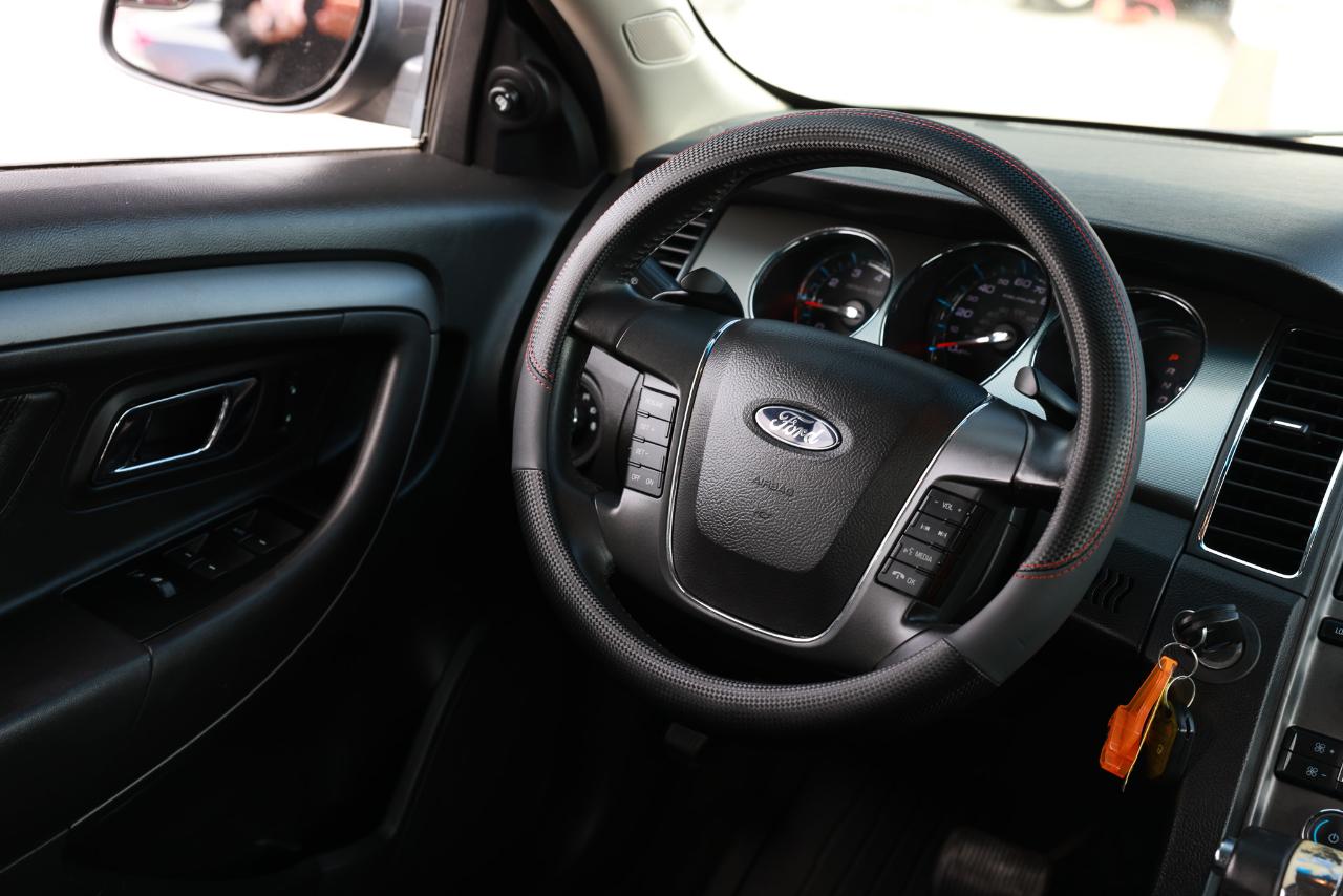 Ford Taurus  2012