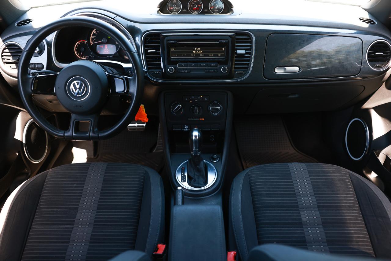 Volkswagen Beetle Coupe  2013