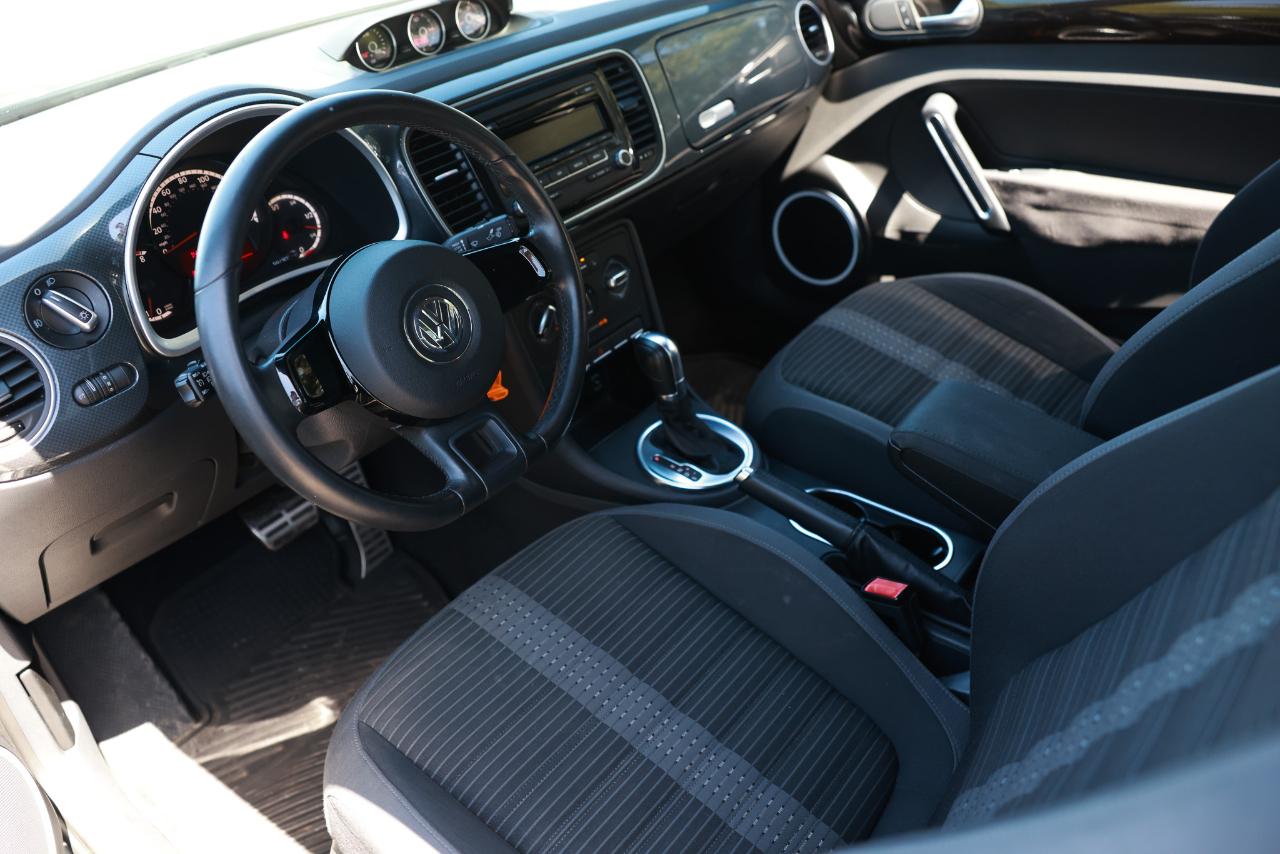 Volkswagen Beetle Coupe  2013