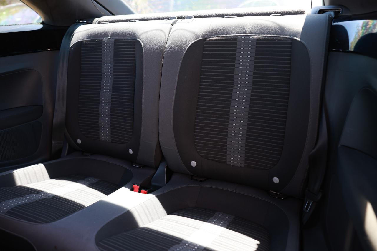 Volkswagen Beetle Coupe  2013