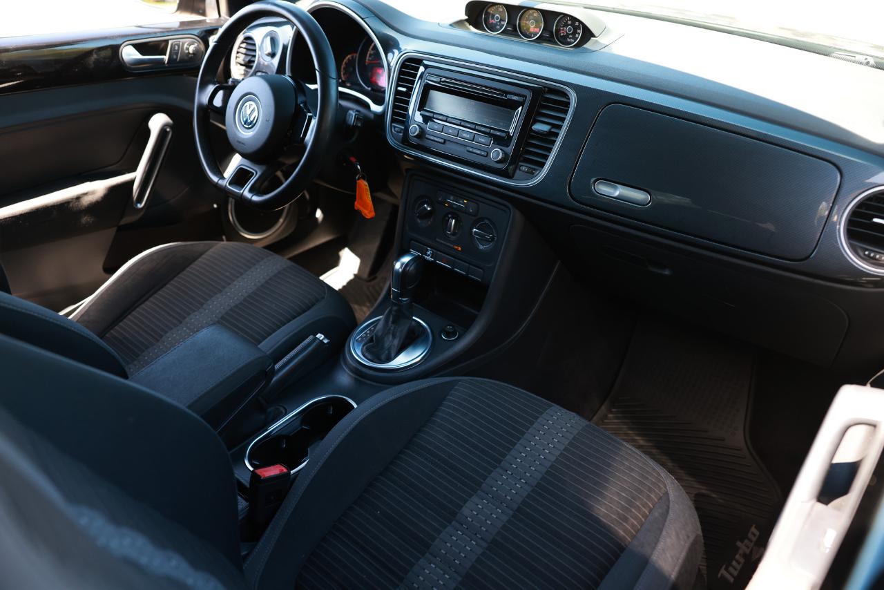 Volkswagen Beetle Coupe  2013