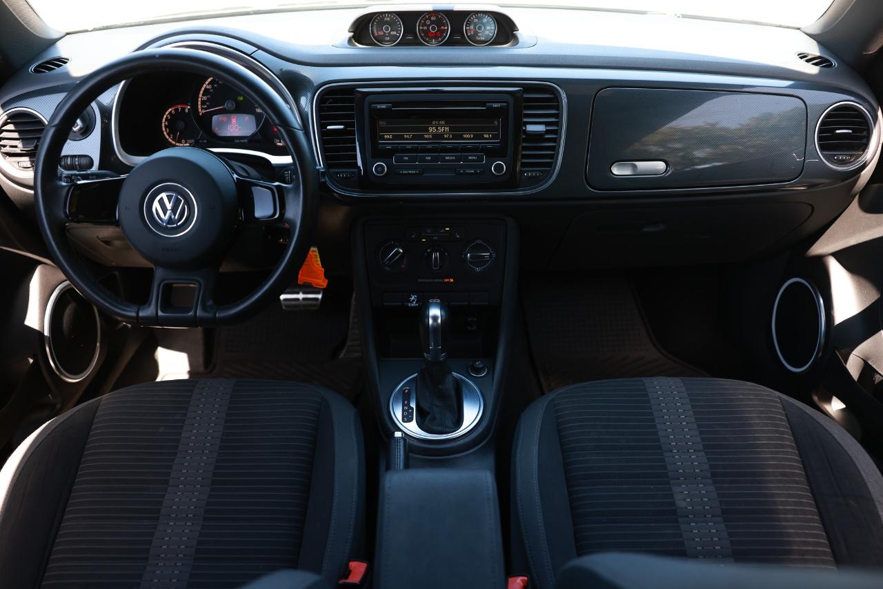Volkswagen Beetle Coupe  2013
