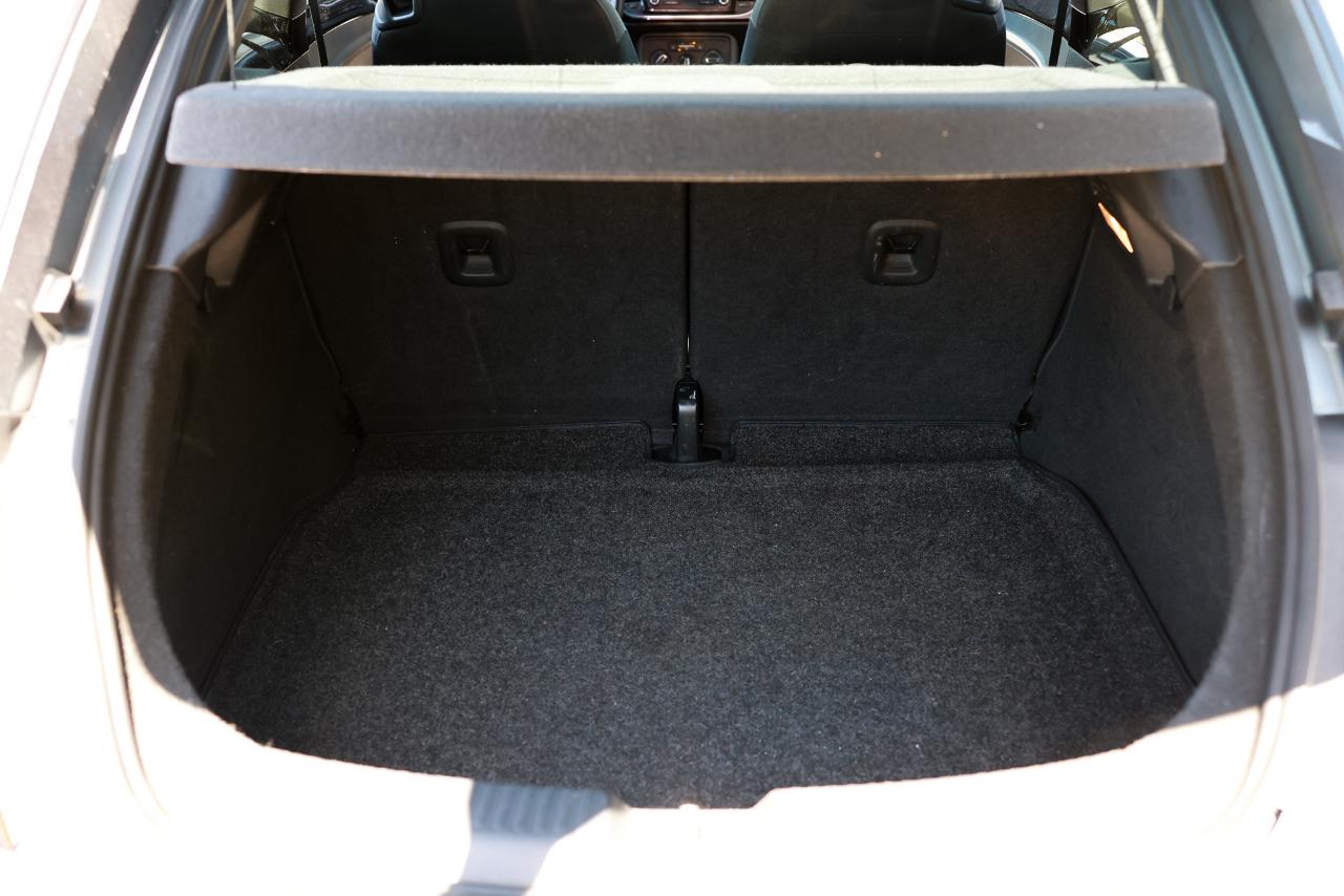 Volkswagen Beetle Coupe  2013