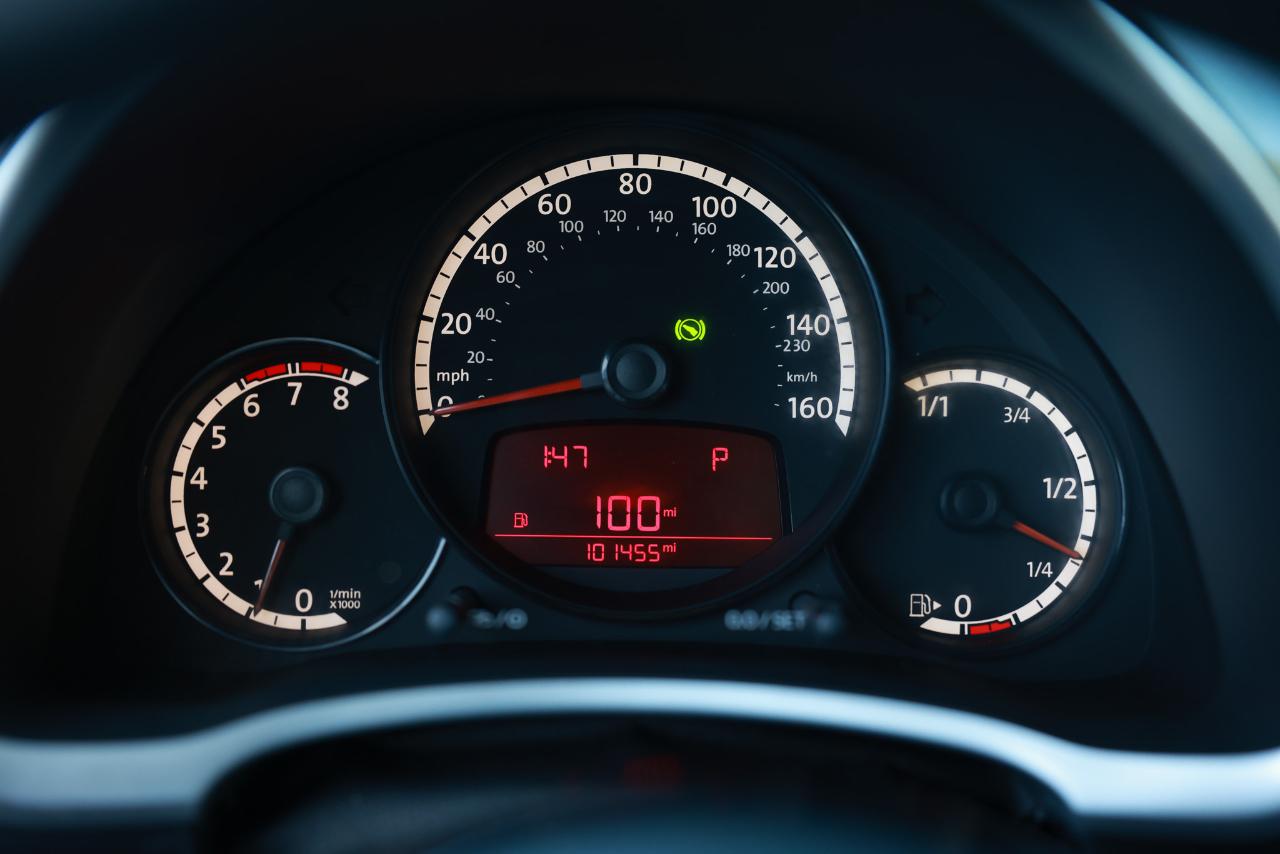 Volkswagen Beetle Coupe  2013