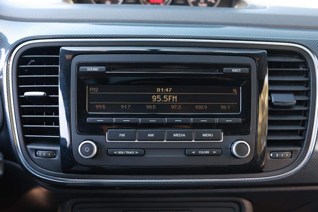 Volkswagen Beetle Coupe  2013