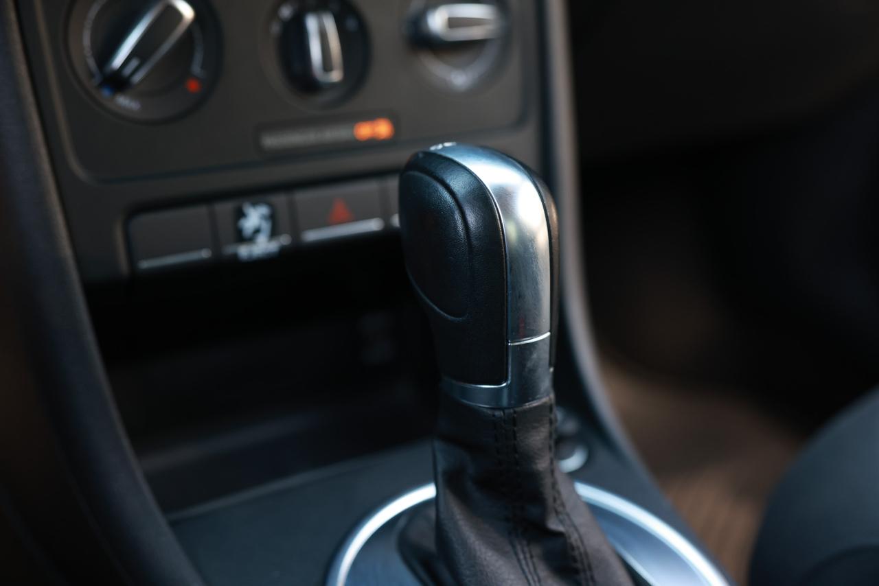 Volkswagen Beetle Coupe  2013