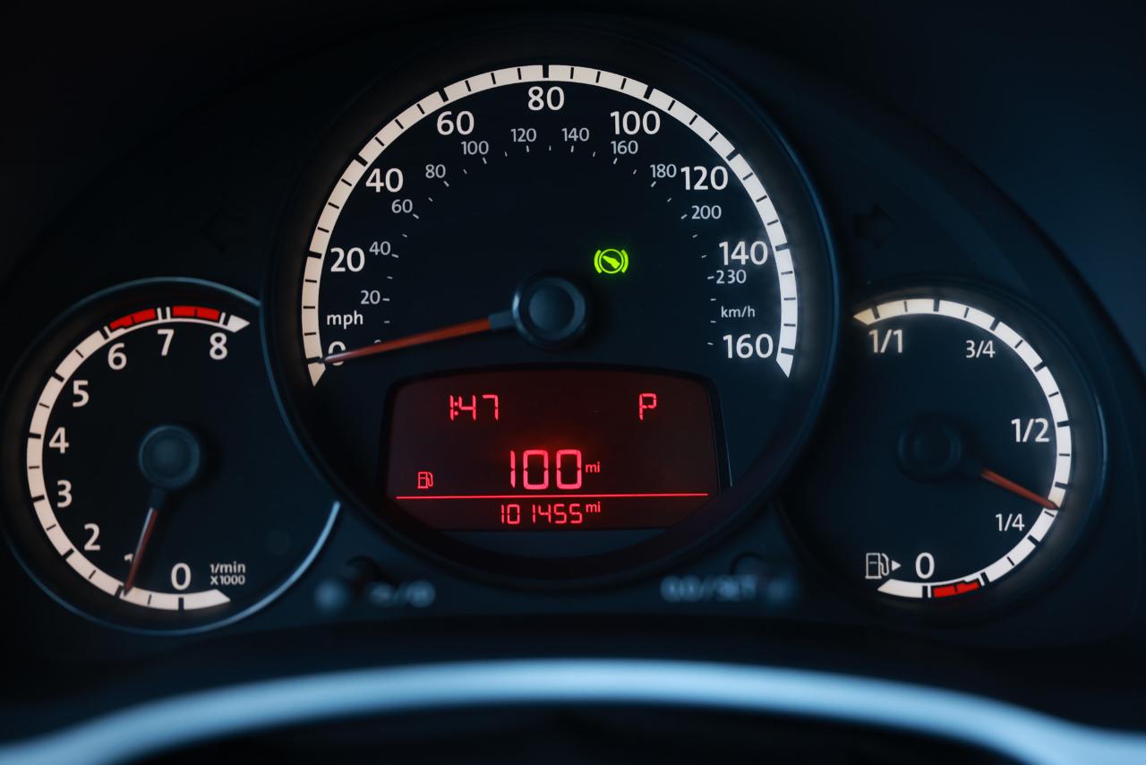 Volkswagen Beetle Coupe  2013