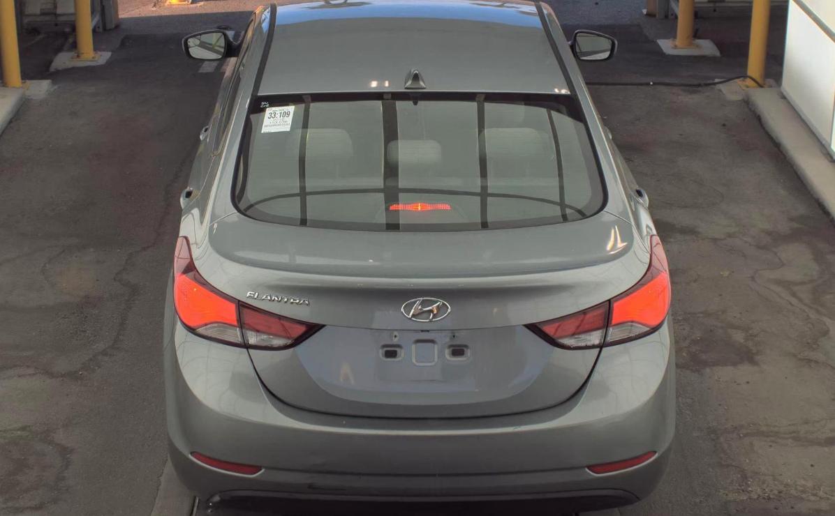 Hyundai Elantra  2016