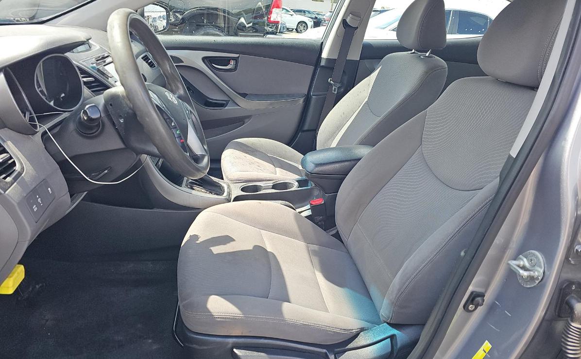 Hyundai Elantra  2016