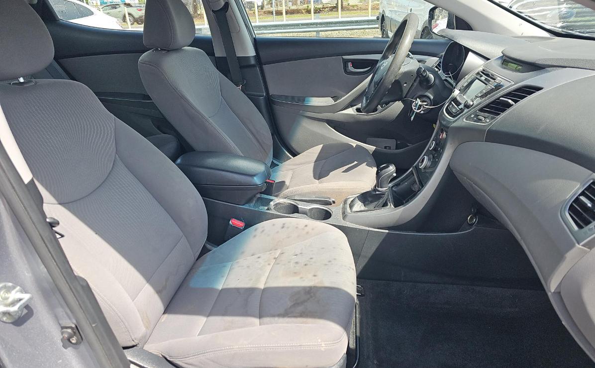 Hyundai Elantra  2016