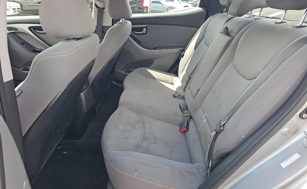 Hyundai Elantra  2016