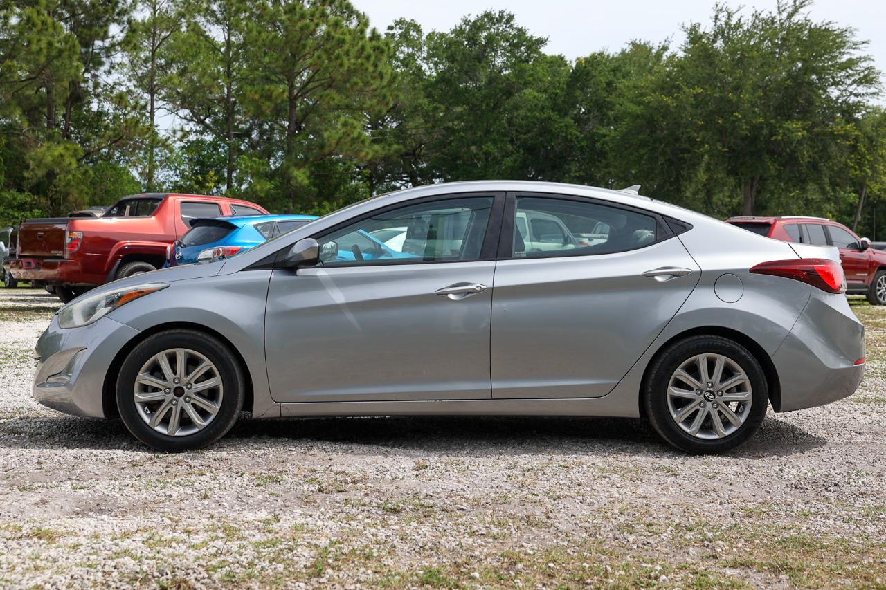 Hyundai Elantra  2016