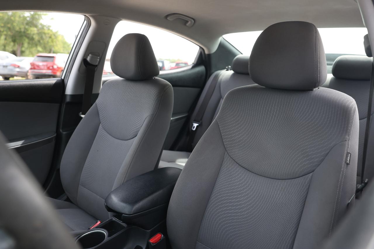 Hyundai Elantra  2016