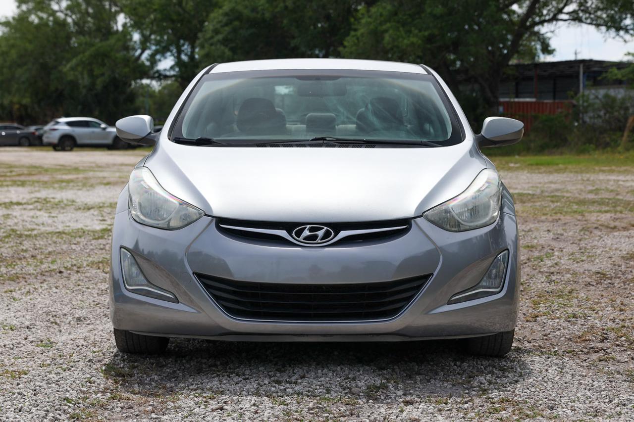 Hyundai Elantra  2016
