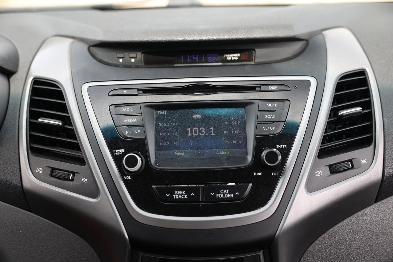 Hyundai Elantra  2016