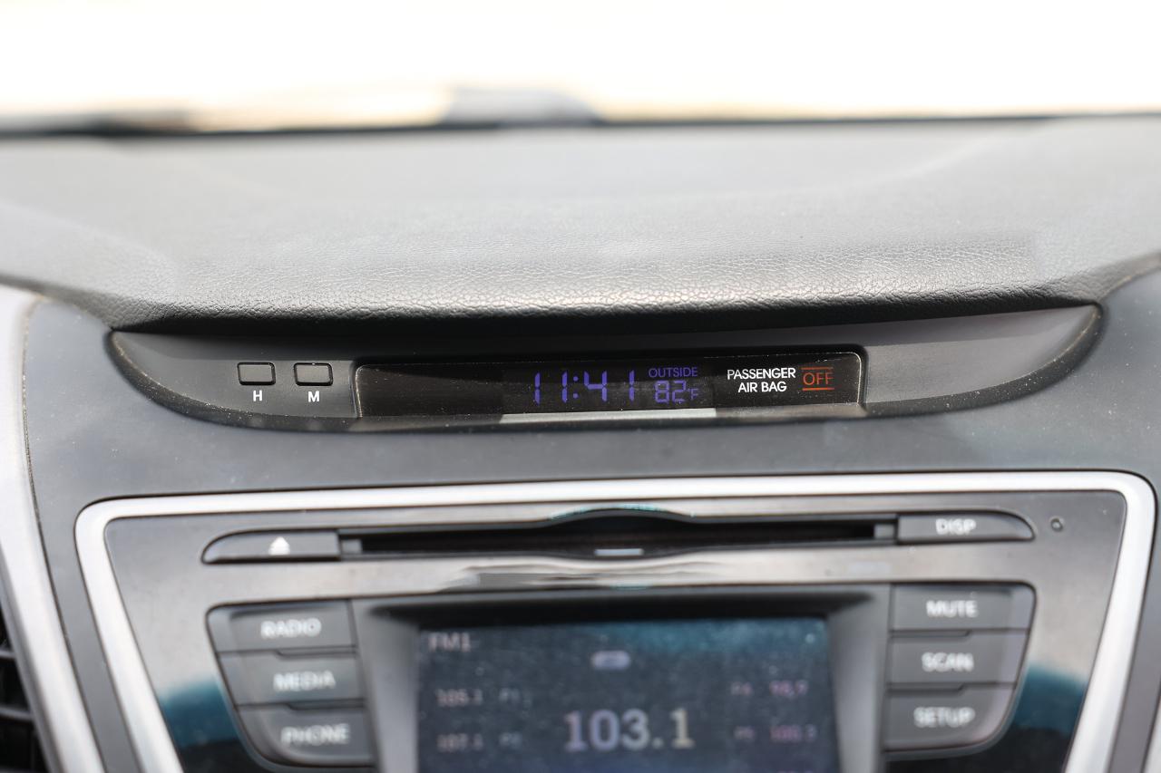 Hyundai Elantra  2016