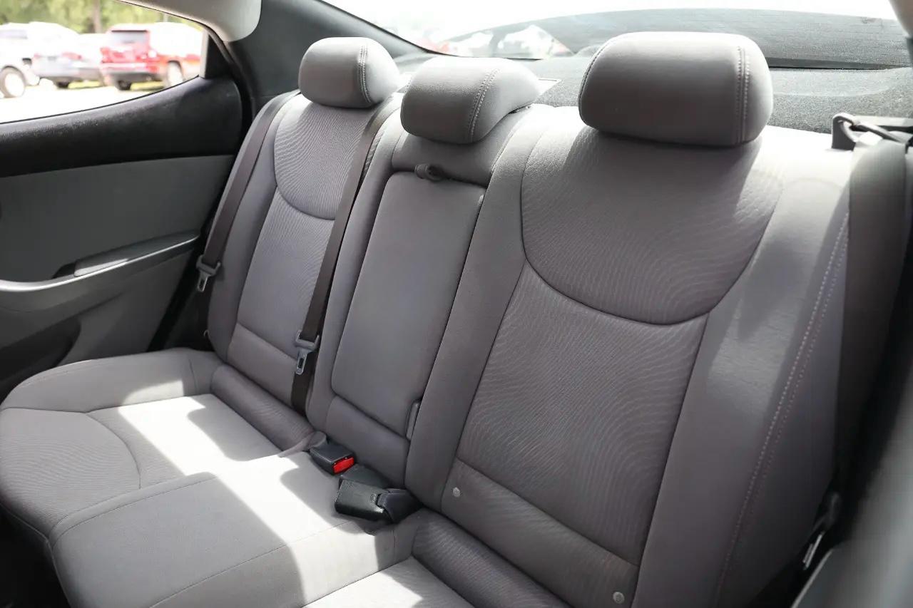 Hyundai Elantra  2016