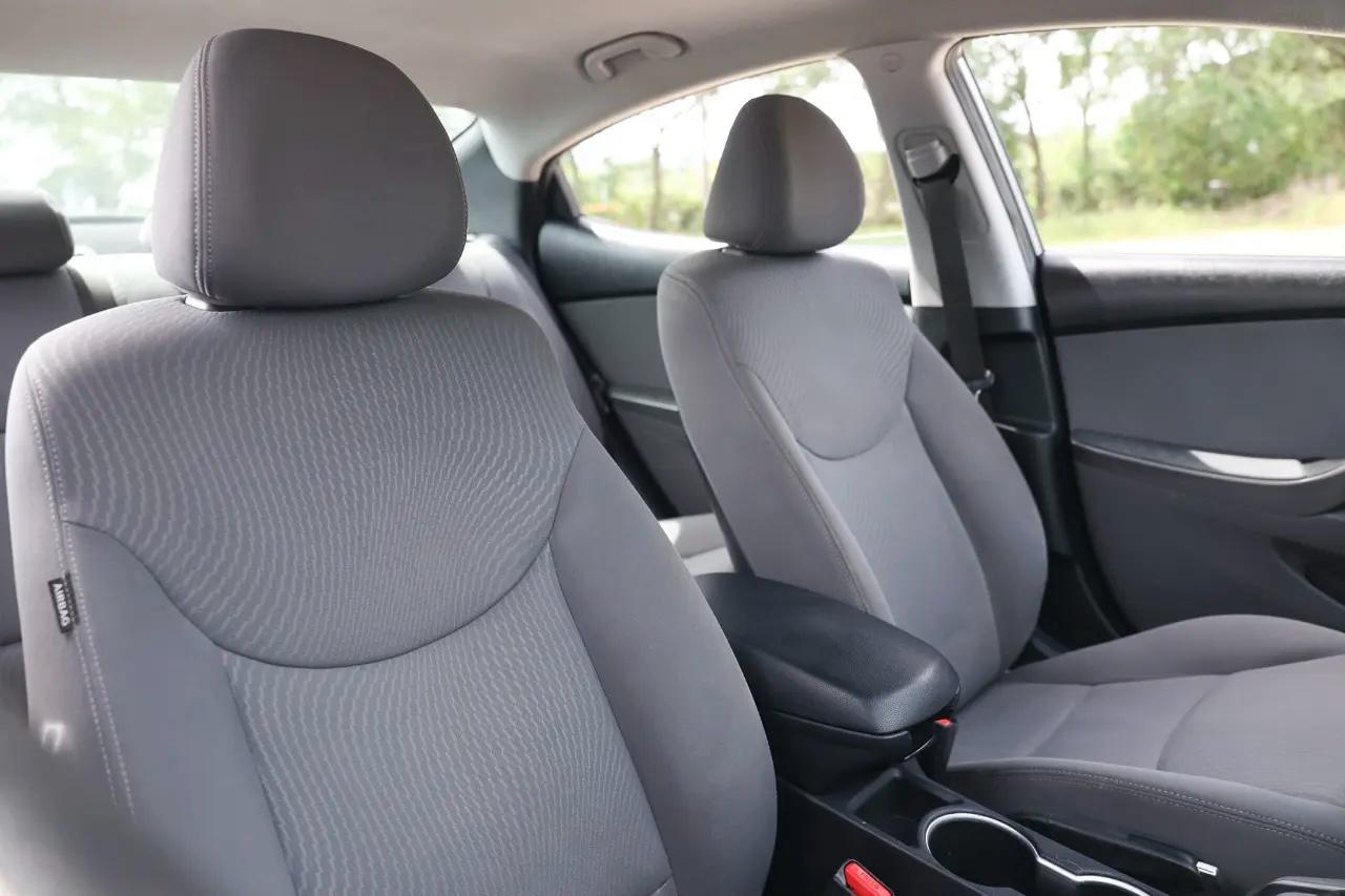 Hyundai Elantra  2016