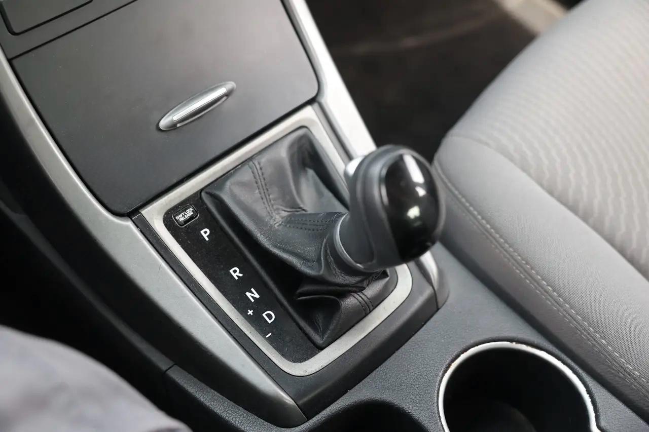 Hyundai Elantra  2016