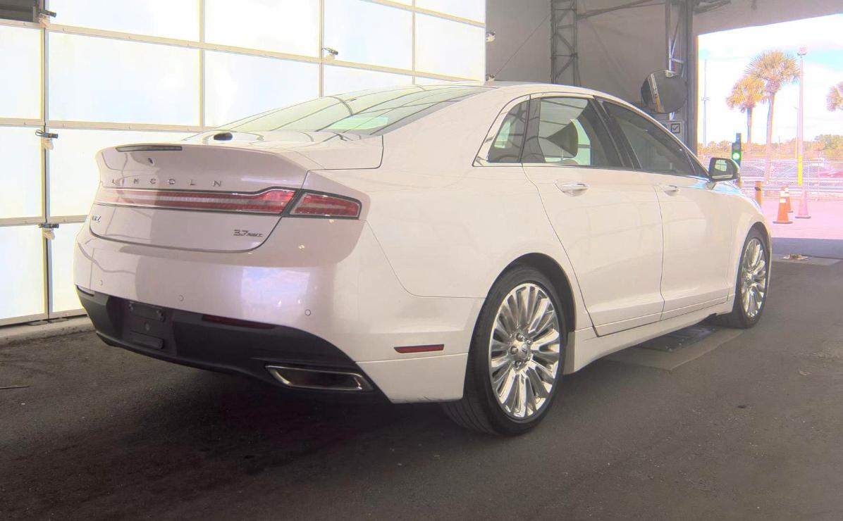 Lincoln MKZ  2013