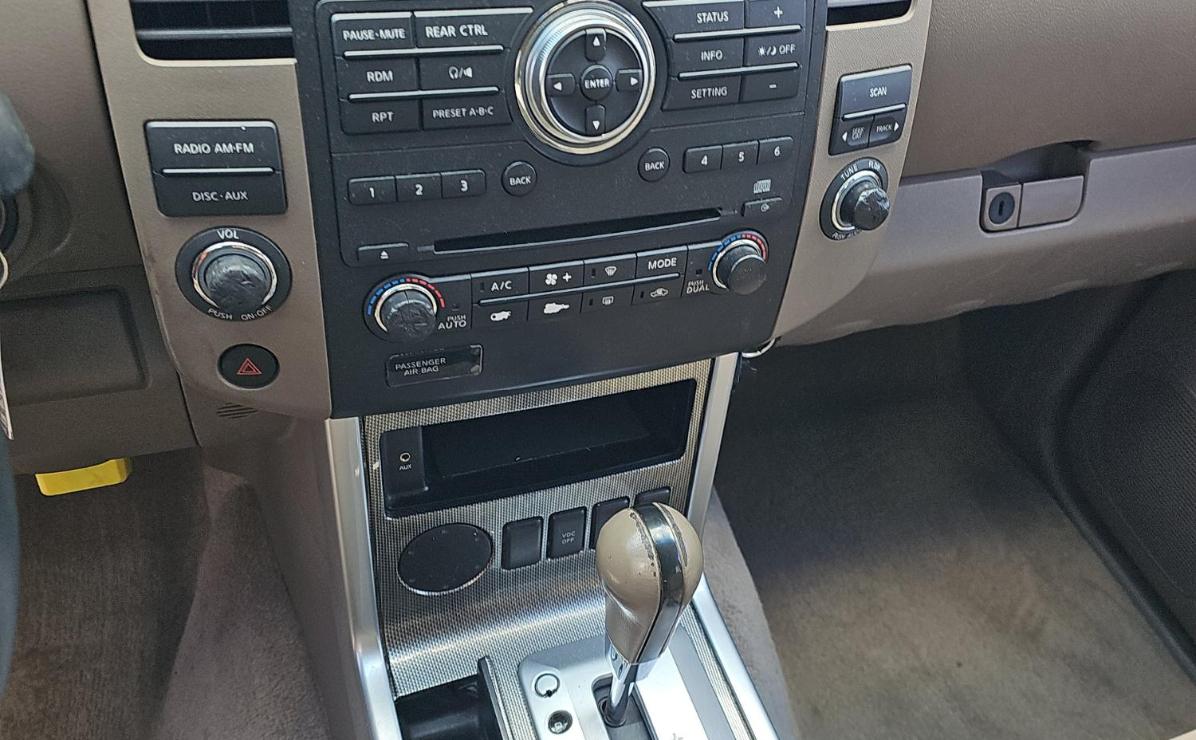 Nissan Pathfinder  2008