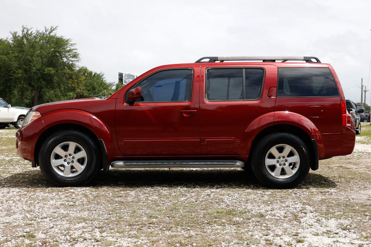 Nissan Pathfinder  2008